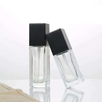 30 ml Lotion-Kosmetikverpackung, mattierte quadratische Foundation-Glasflasche mit PP-Pumpe