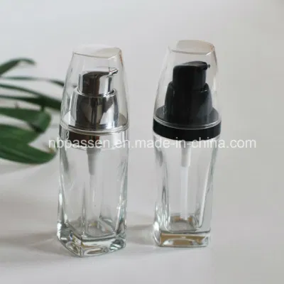30 ml transparente Glasflasche mit Lotionspumpe für Kosmetika (PPC