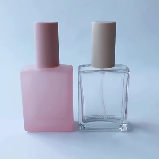 Benutzerdefinierte bunte Luxus 30 ml 50 ml 100 ml quadratische Foundation Serum Verpackung Glas Lotion Flasche leere Parfüm Sprühflaschen